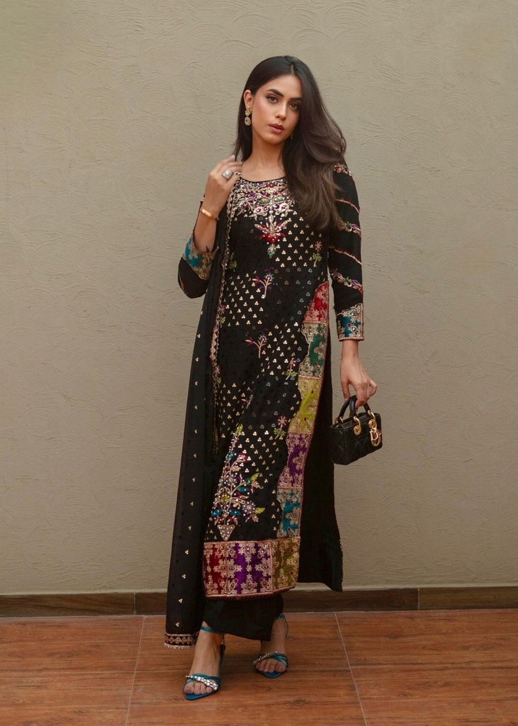 Chiffon Kurta Set in Jet black