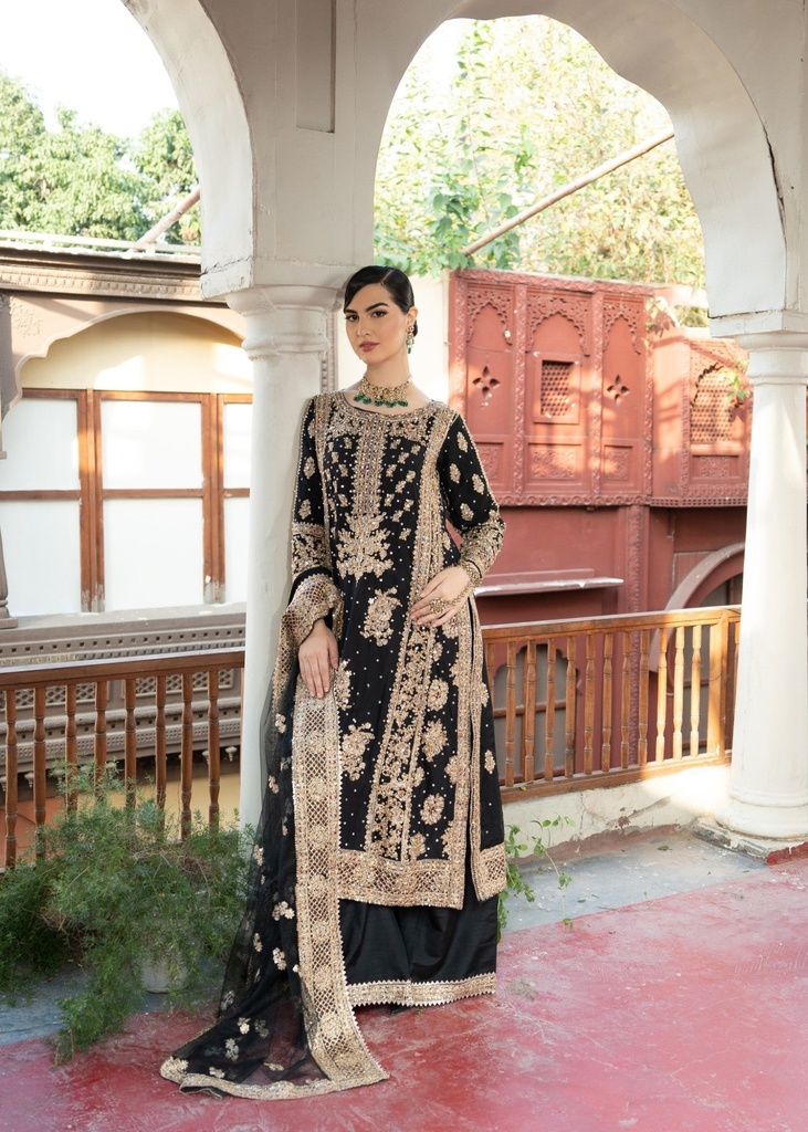 Chiffon Kurta Set in Black