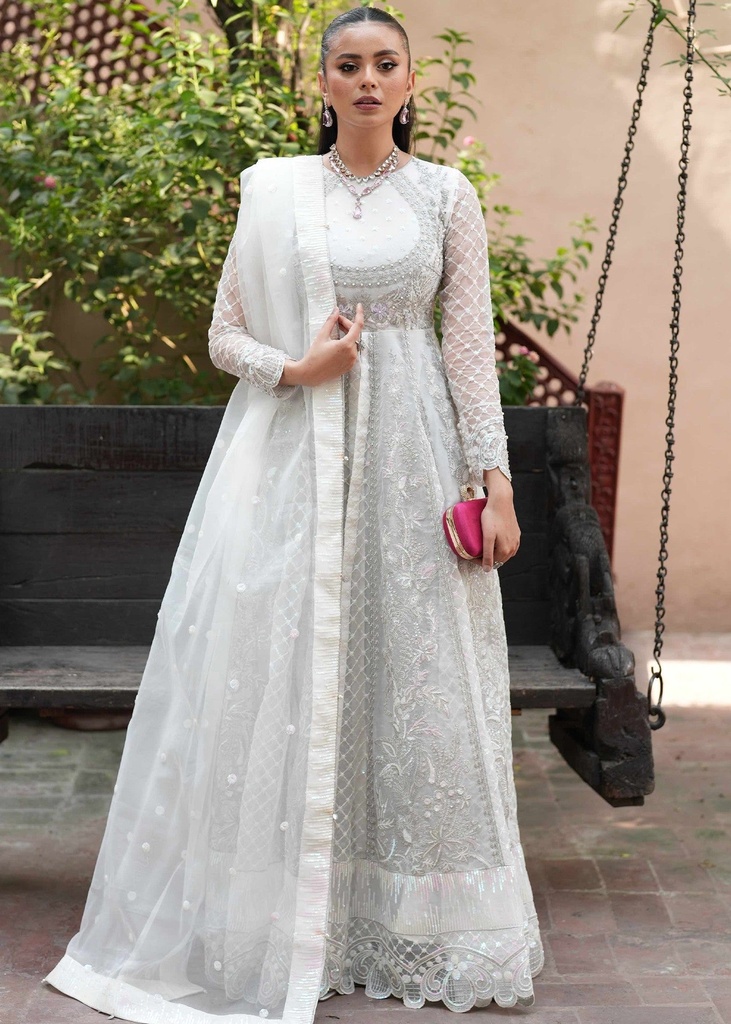 Maxi in White by Zarqun