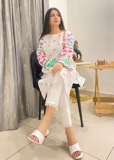 [PVY4458] Kurti in White by Urban Cut