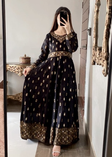 [HYQ1725] Maxi in Black by 1 Mahoor Haven